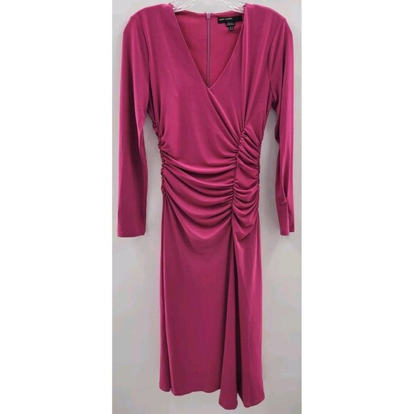 Maggy London Women's‎ V-Neck Matte Jersey Fit and Flare Dress - Fuchsia, Size 2 - Picture 1 of 6